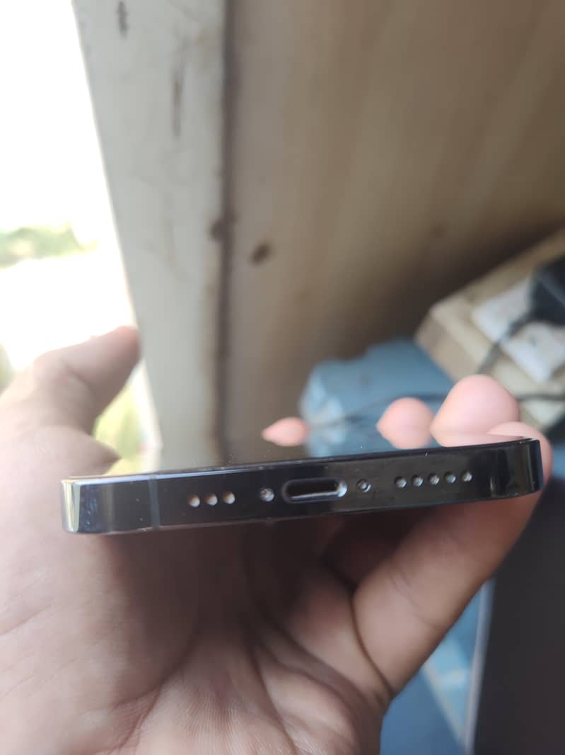 Apple iPhone 12 Pro 3