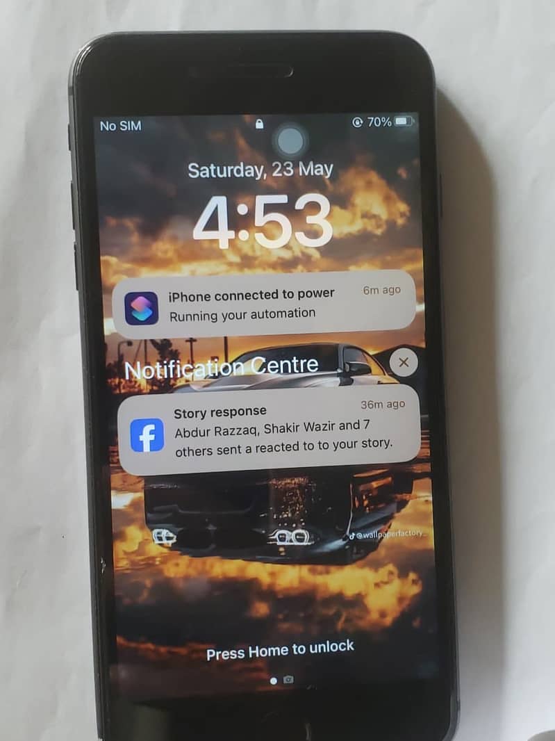 Apple iPhone 8 Plus 3