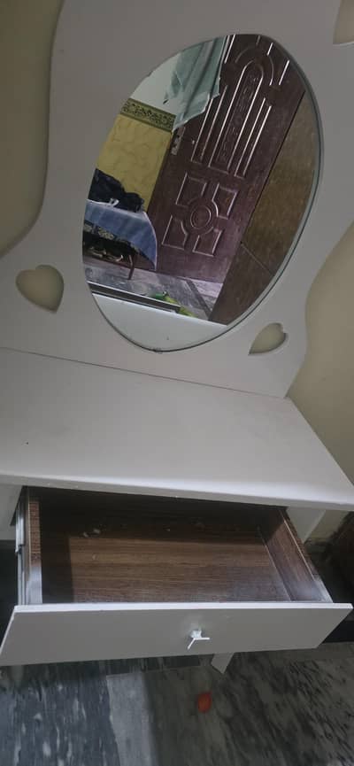 1. single bed 2 side tables one dressing table one spring matress king