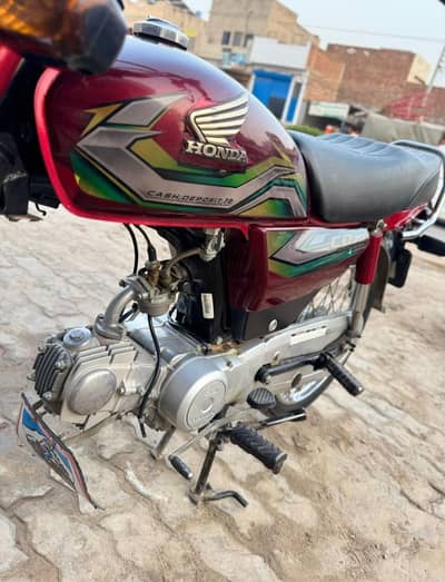 Honda CD 70 2023
