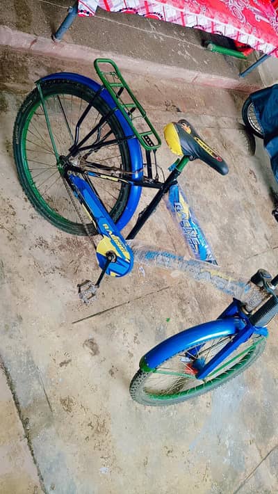 cycle for sale for boys Chicago brand very excellent condition,buy and