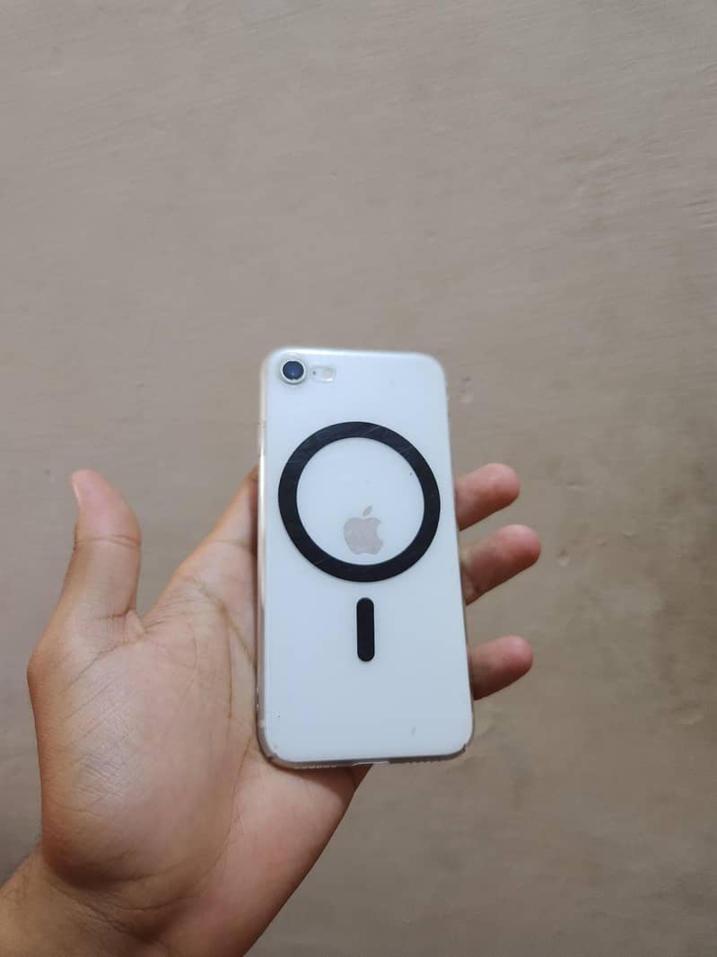 Apple iPhone SE 3