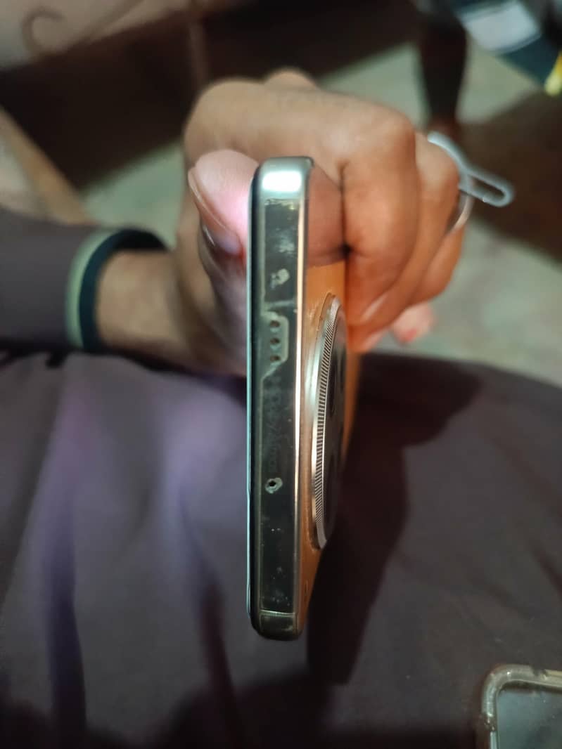 Tecno CAMON 30 0