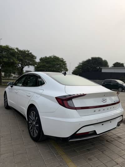 Hyundai Sonata 2022