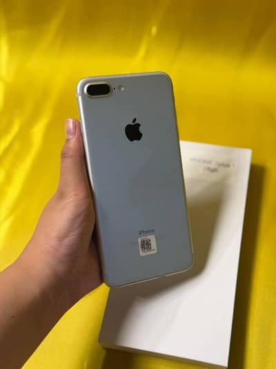 iphone 7 plus 128 GB  (no open no repair) (PTA approved) all ok