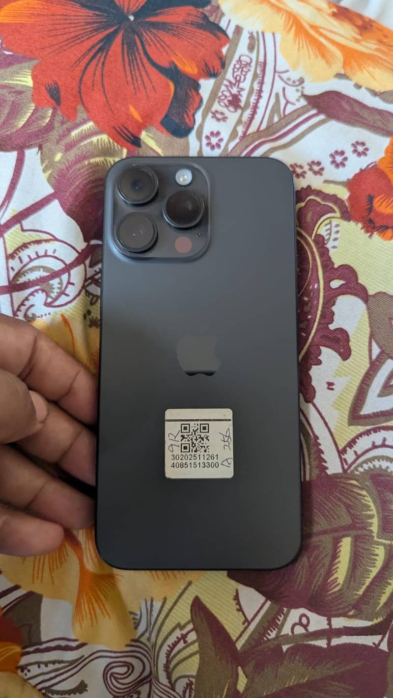 Apple iPhone 15 Pro Max 1