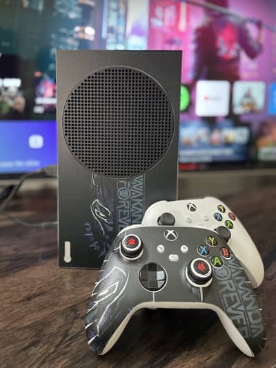 Xbox series S 512GB | 2 original controllers | 10/10 condition | w Box