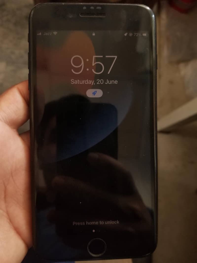Apple iPhone 7 Plus 0