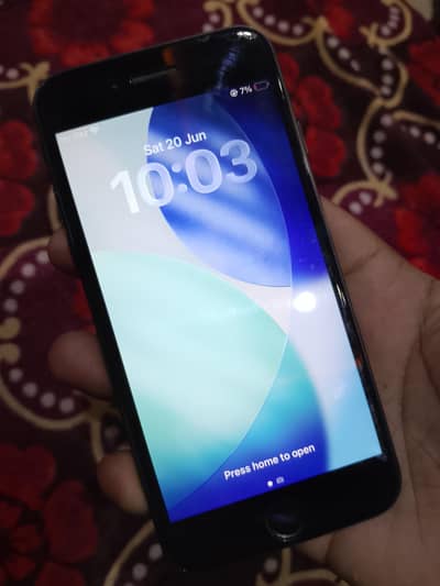 Apple iPhone SE 2020