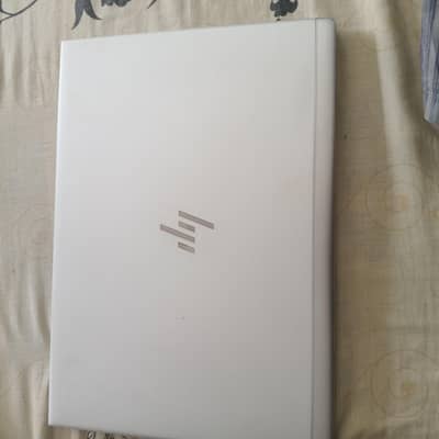 HP EliteBook 840 G6 | Core i5 8th Gen | 8GB RAM | 256GB SSD | 10/10
