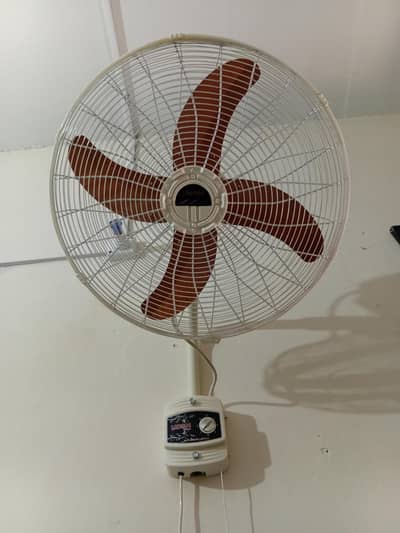 Lahore Wall Bracket Fan for Sale - Mint Condition