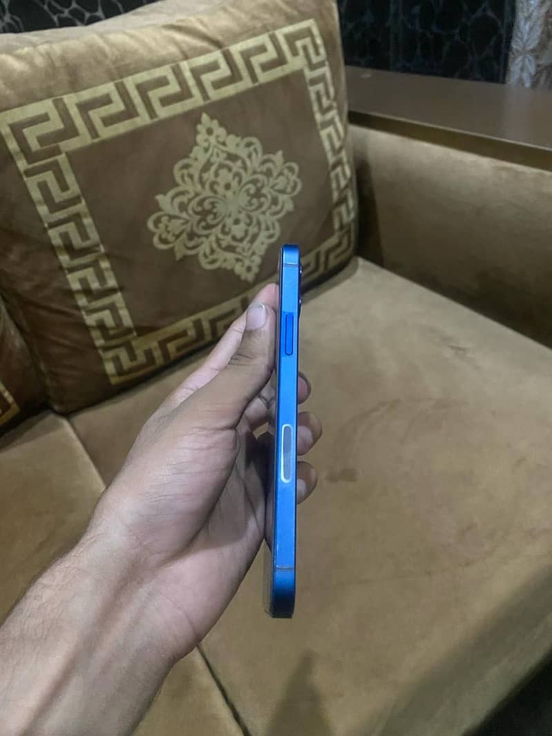 iPhone 4