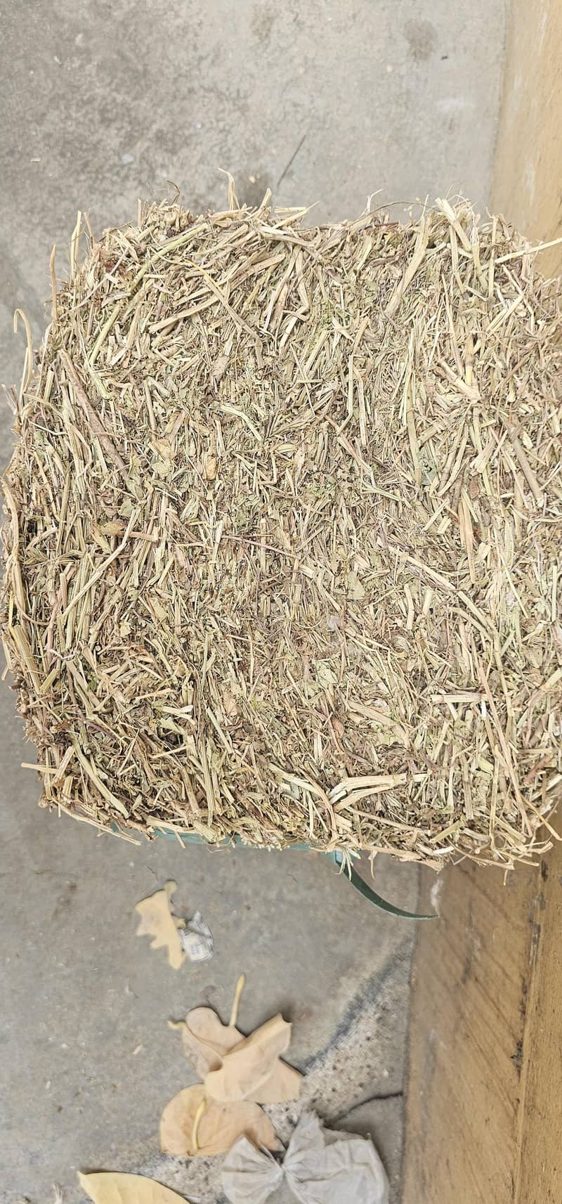 Peanut straw مونگ پھلی کا بھوسہ 0