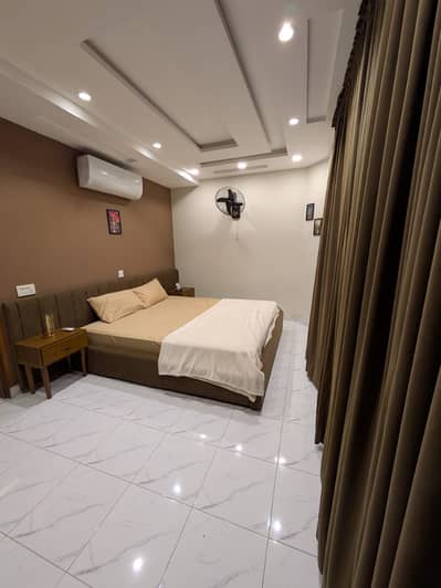 1 BED FURNISHED APRTMENT FOR RENT IN BAHRIA TOWN LAHORE