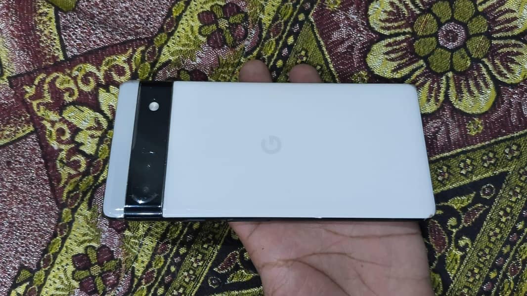 Google Pixel 6a 1
