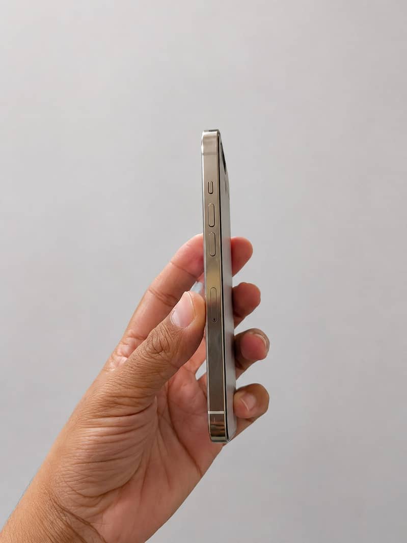 Apple iPhone 13 Pro 0