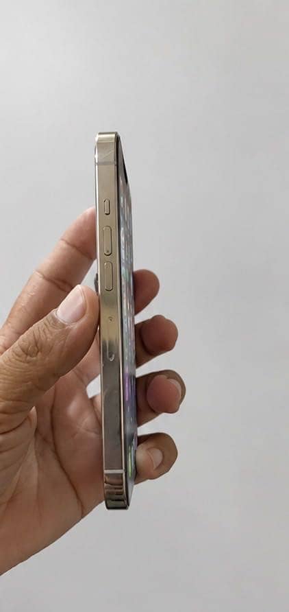 Apple iPhone 13 Pro 3