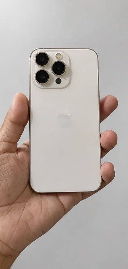 Apple iPhone 13 Pro 4