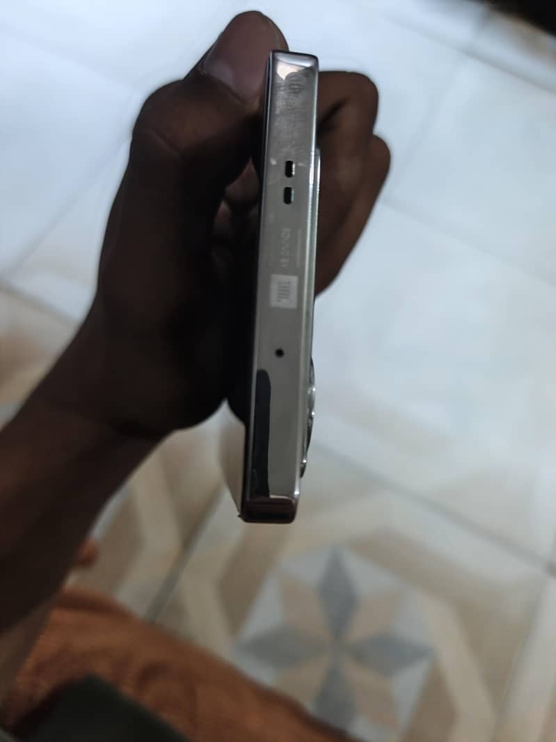 Infinix Note 40 1