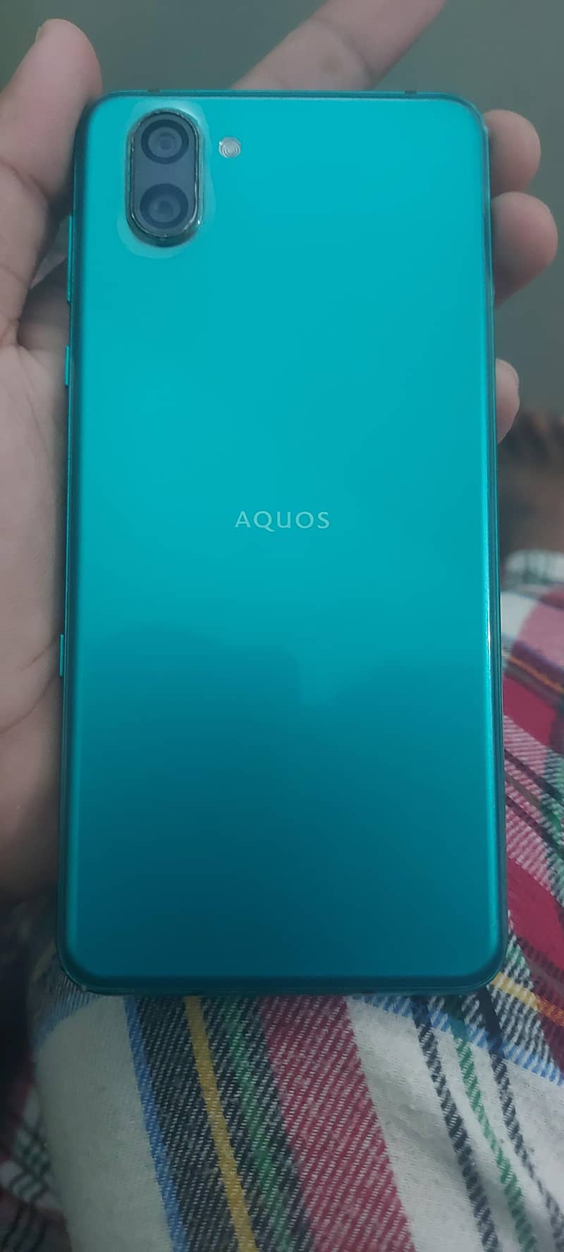 Sharp Aquos R3 0