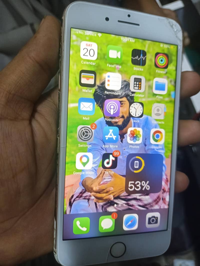Apple iPhone 8 Plus 3