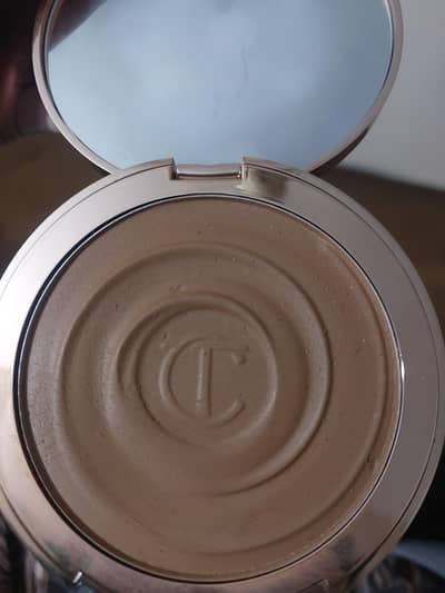 Charlotte Tilbury Airbrush Cream Bronzer
