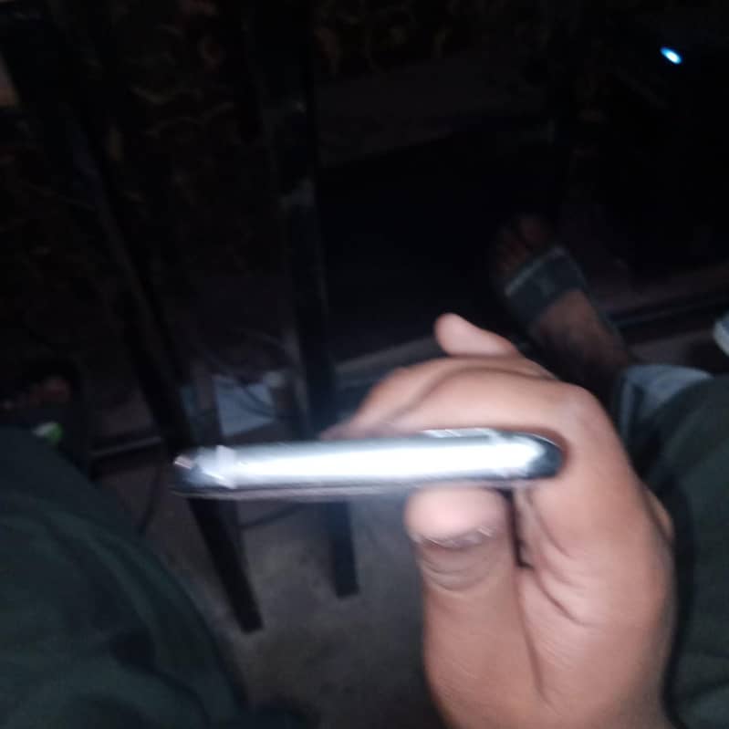One Plus 8T 6