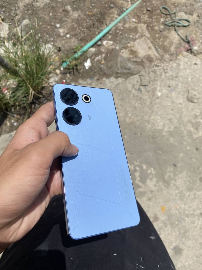 Tecno CAMON 20 0