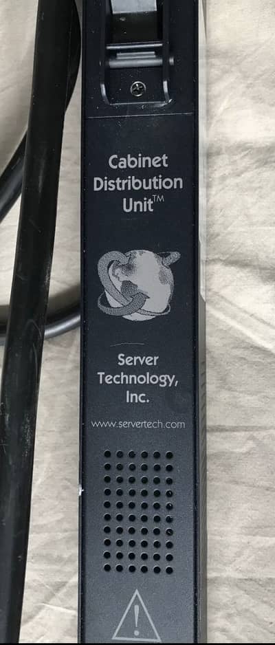 Server Technologies PDU CW-16VE-C20M