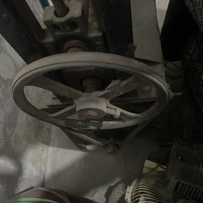 Electricity wire cutter