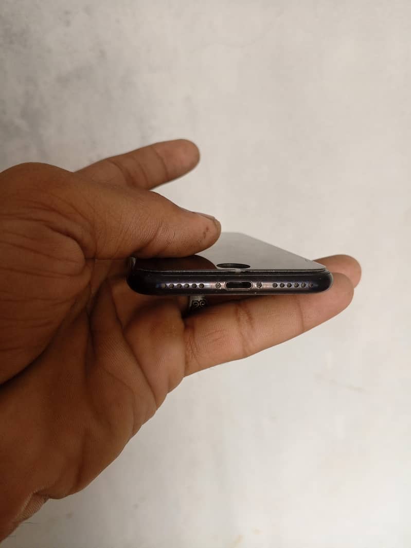 Apple iPhone SE 3