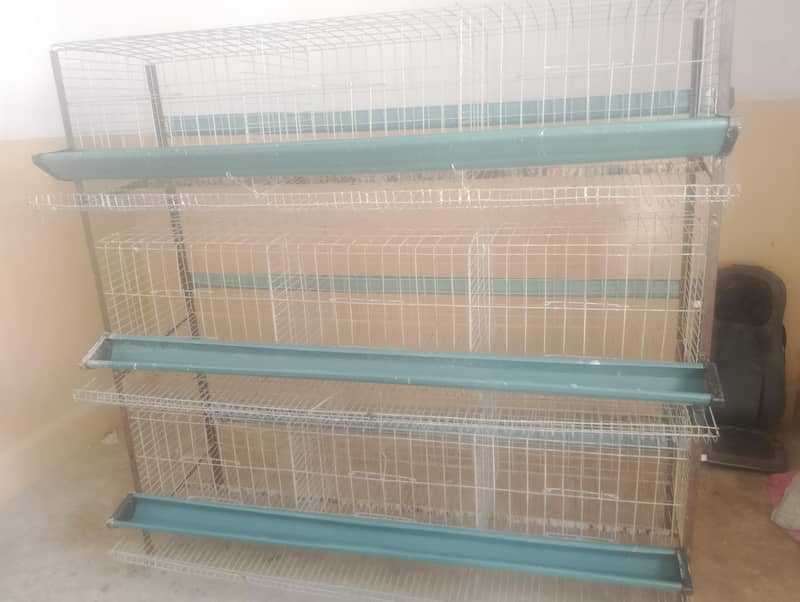 layer cage 0