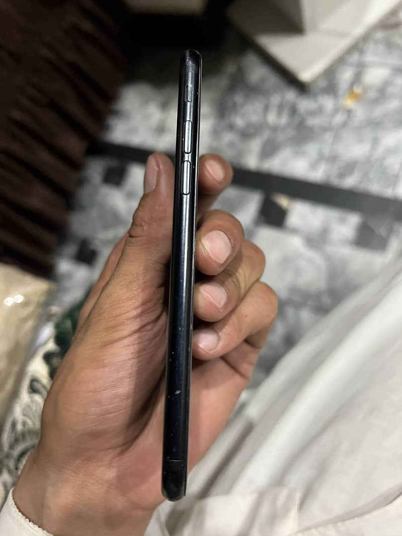 Apple iPhone 7 5