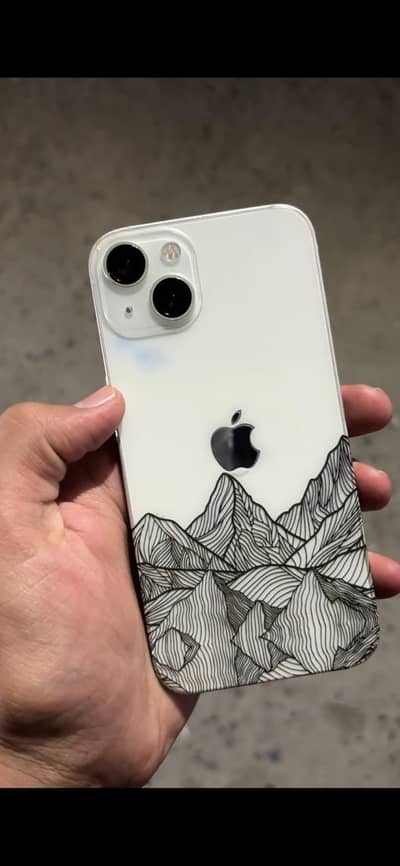 Apple iPhone 13
