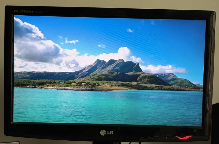 17” Screen 0