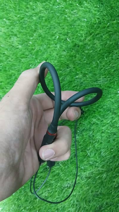 Original Newmine H16 Neckband - 20-30 Hours Battery Life | Limited