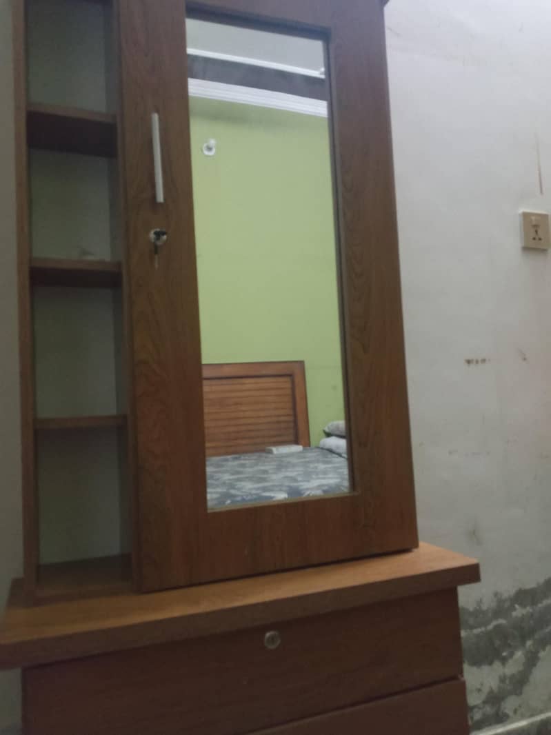dressing table 4