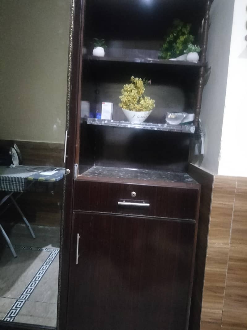 Dressing Table 3