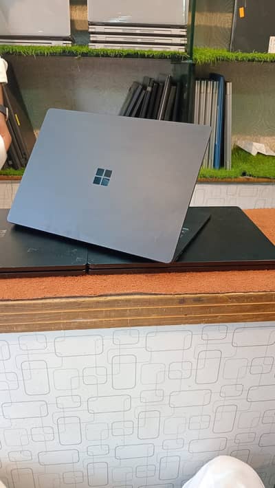 Microsoft Surface Laptop 3 | i5 10th Gen | 8GB RAM 256GB SSD Matte Bl