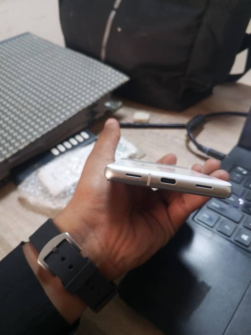 Google Pixel 7a 6