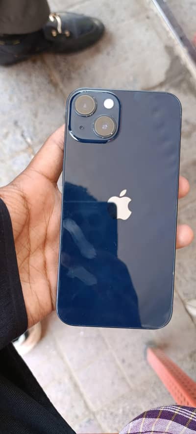 Apple iPhone 13