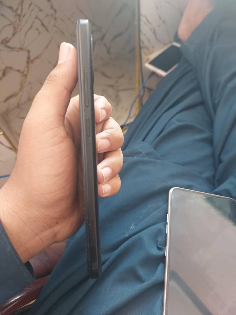 Redmi A2+ 3
