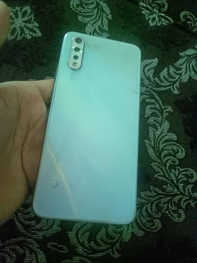 Vivo S1