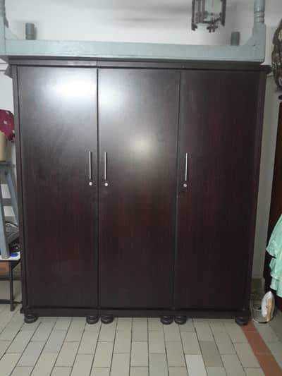 urgent sale karni ha patex ha
