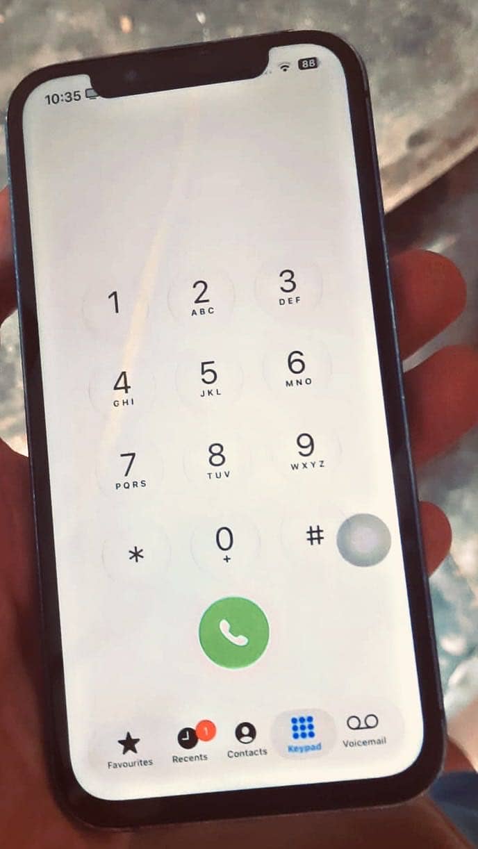 iPhone 13 4