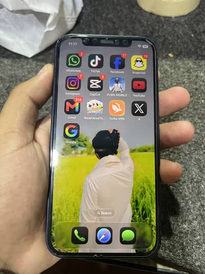 Apple iPhone 12