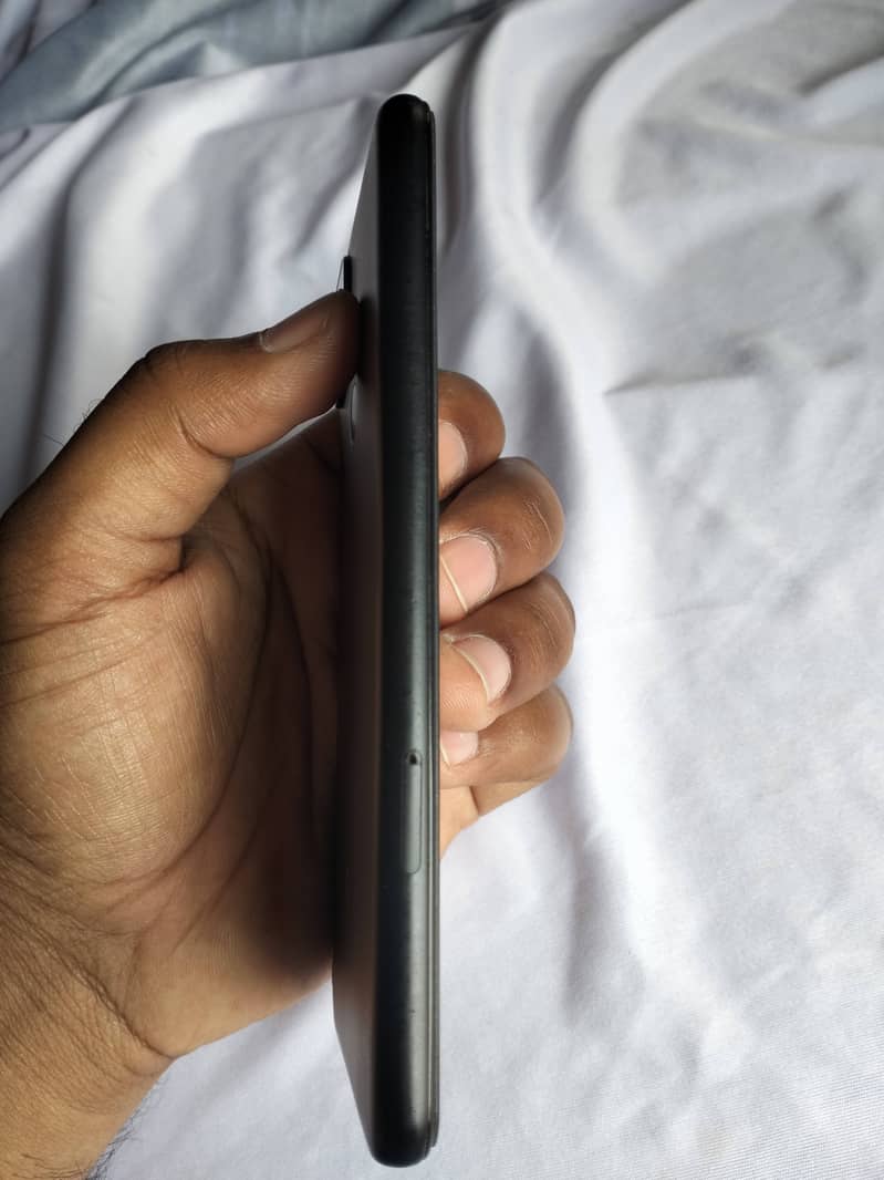 Google Pixel 4a 4