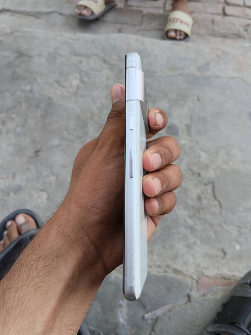 Google Pixel 7 2