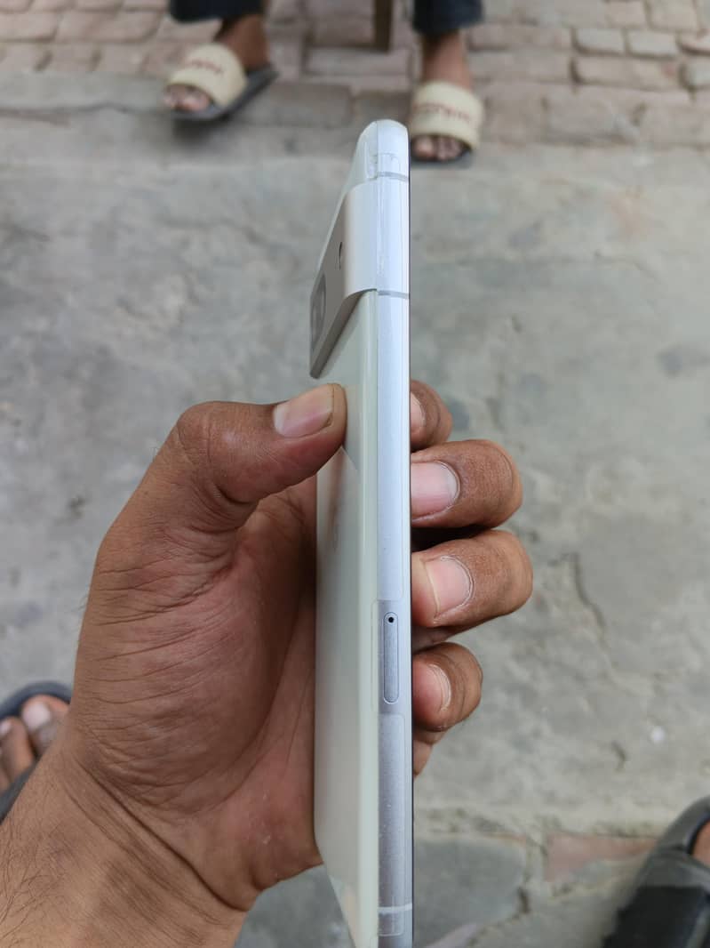 Google Pixel 7 5