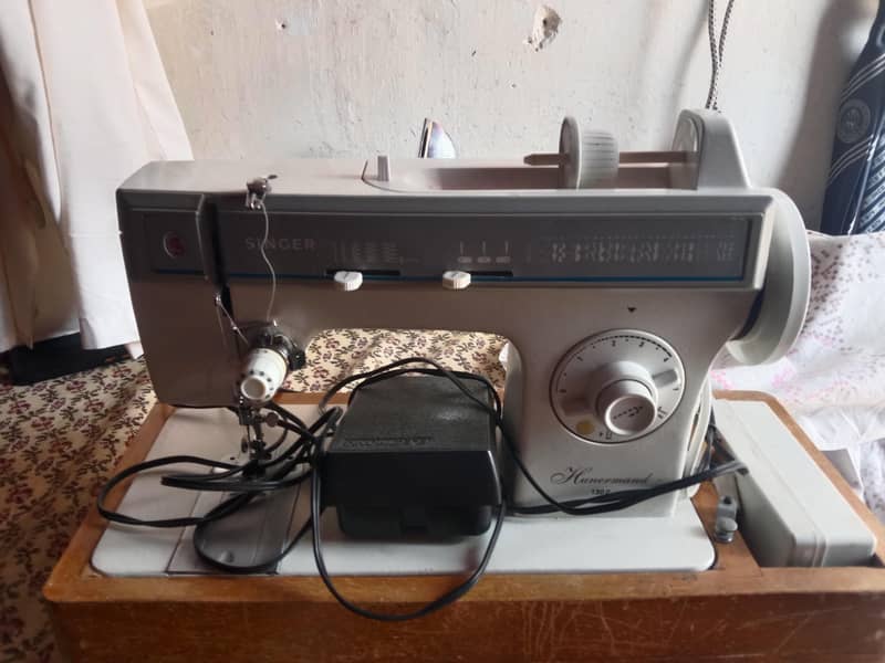 Singer Computerized sewing machine 0